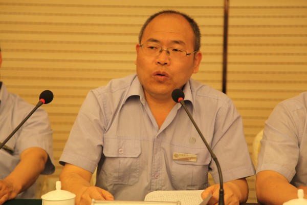 龍鋼集團召開“兩學一做”學習教育動員部署會 龍鋼集團召開“兩學一做”學習教育動員部署會