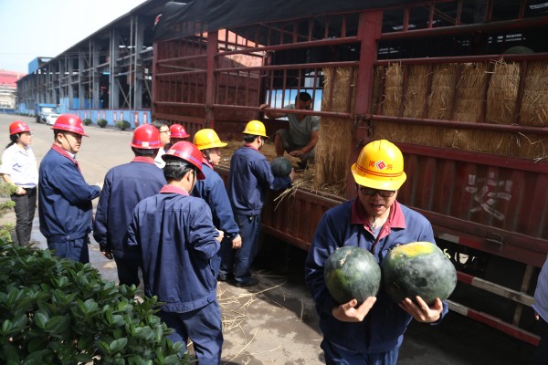 龍鋼集團黨政工領導到韓城片區慰問“送清涼” 龍鋼集團黨政工領導到韓城片區慰問“送清涼”