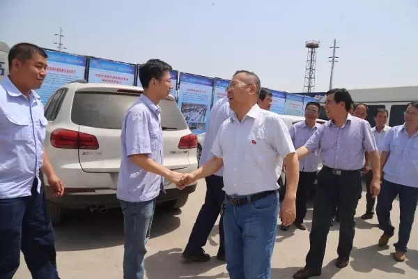 龍鋼集團黨政工領導到韓城片區慰問“送清涼” 龍鋼集團黨政工領導到韓城片區慰問“送清涼”