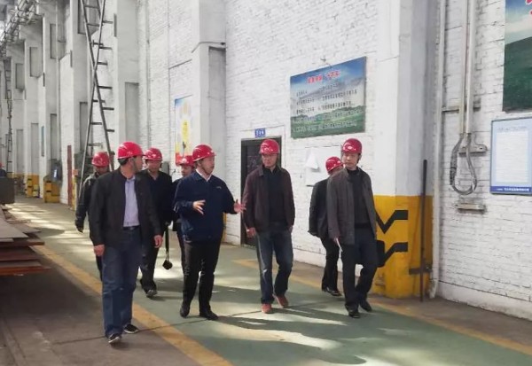 渭南市安監局到華冶公司調研“雙重預防機制建設”工作 渭南市安監局到華冶公司調研“雙重預防機制建設”工作