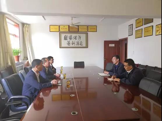 唐鑫一行調研華富新能源公司黨建工作 唐鑫一行調研華富新能源公司黨建工作
