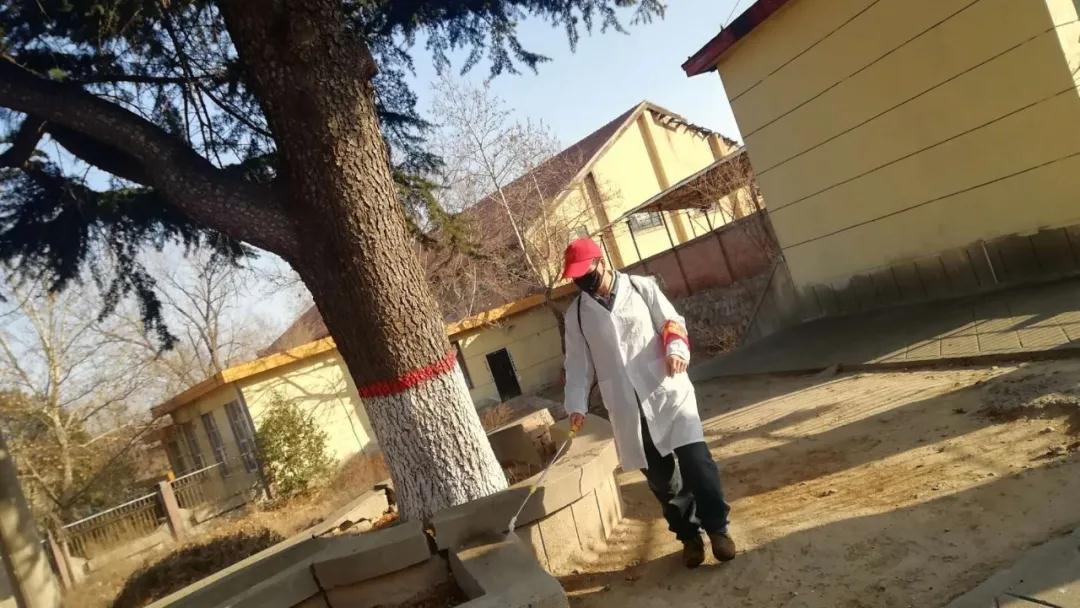 學雷鋒 戰疫情 穩生產 龍鋼集團在行動 學雷鋒 戰疫情 穩生產 龍鋼集團在行動